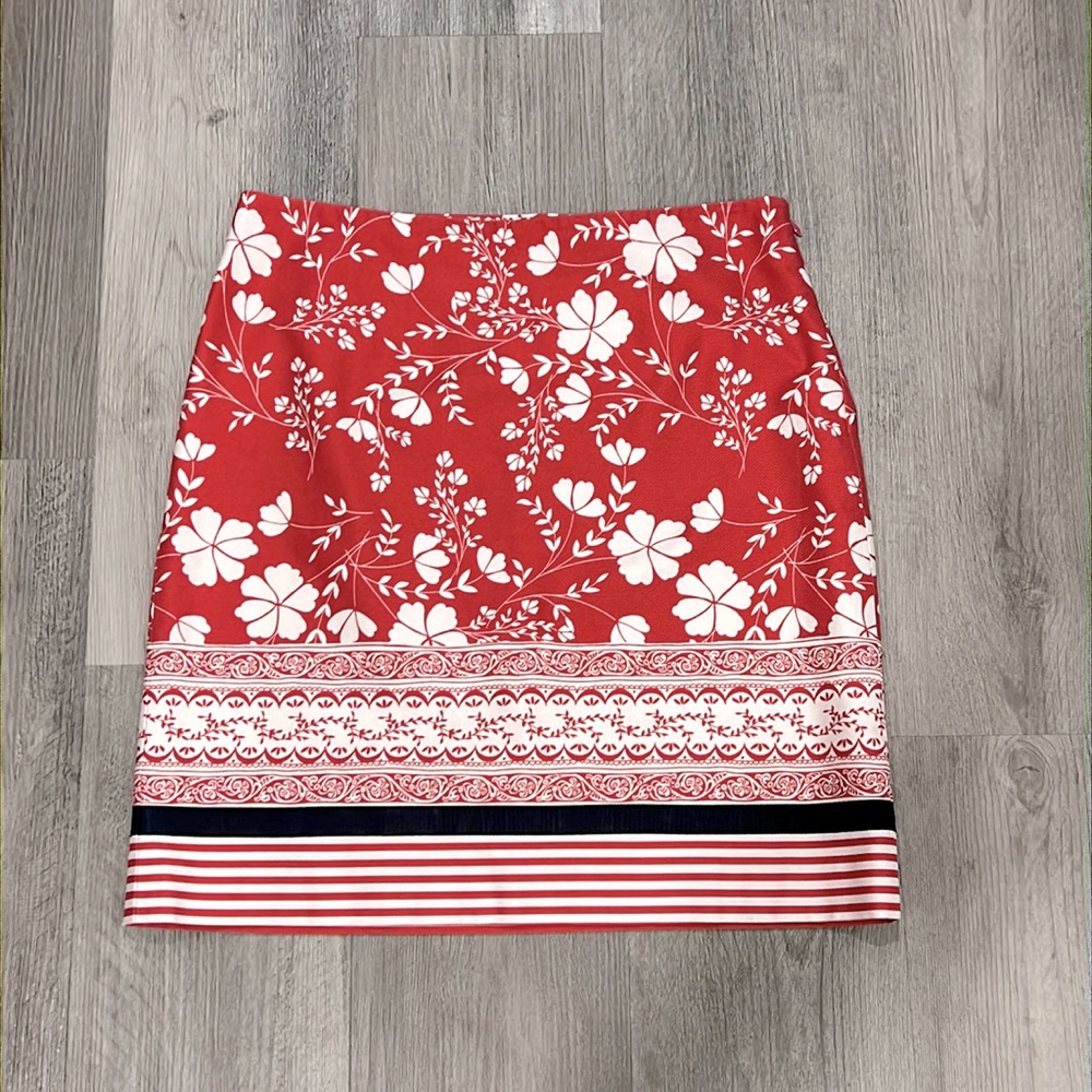 Ann Taylor Loft mini skirt, size 6